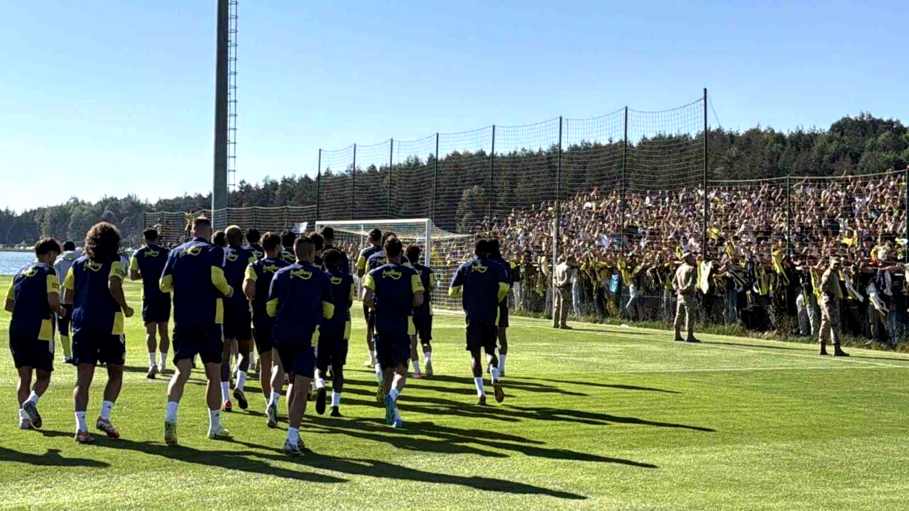 Topuk Yaylası’nda sarı-lacivert coşku: Fenerbahçe’yi 20 bin taraftar yalnız bırakmadı