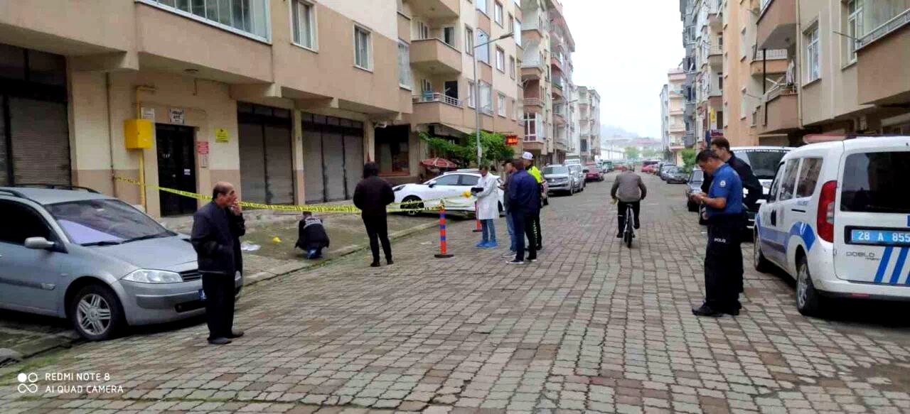 Torununu balkondan uğurlamak isterken düşerek hayatını kaybetti