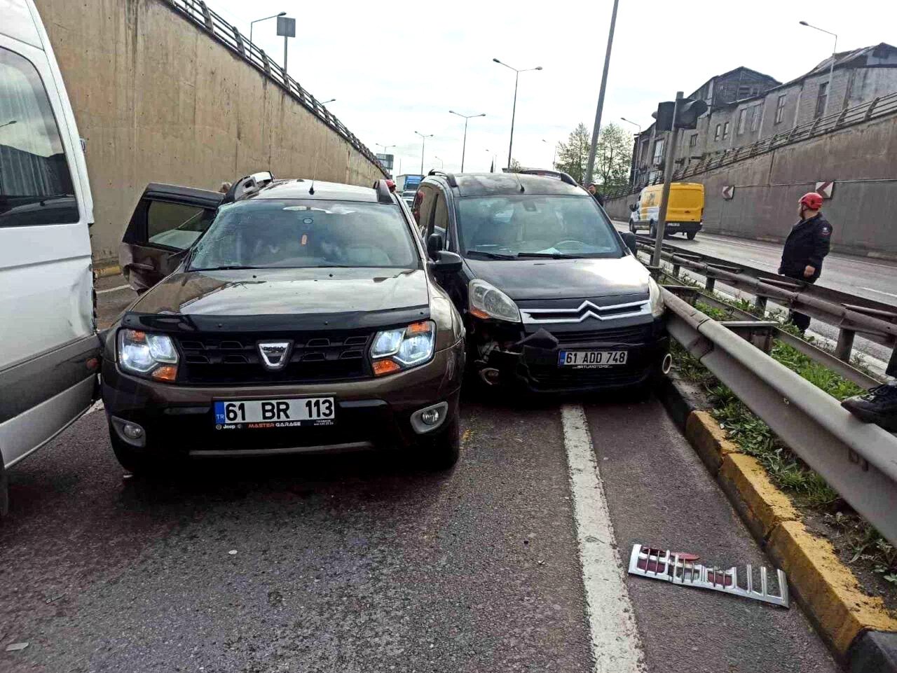 Trabzon’da 25 araç birbirine girdi: 12 yaralı