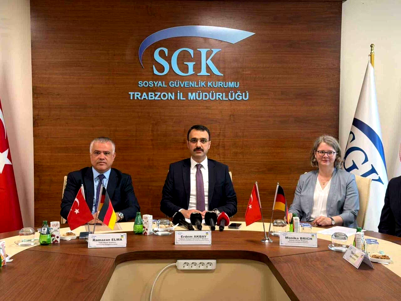 Trabzon’da gurbetçilere emeklilik danışmanlığı