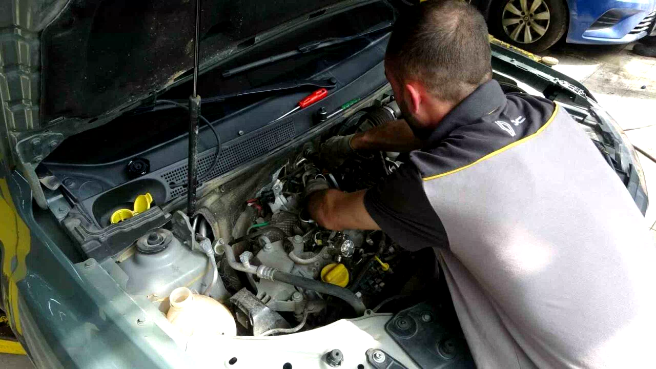 Trabzon’da sel hasarları servislere araç girişini artırdı