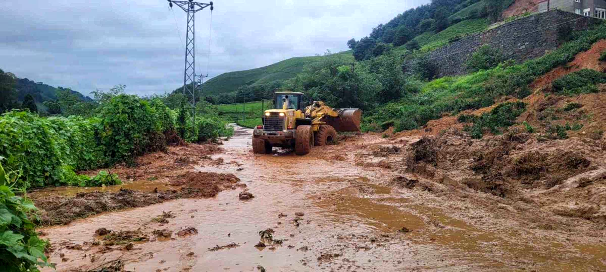 Trabzon’da etkili yağışın izleri siliniyor