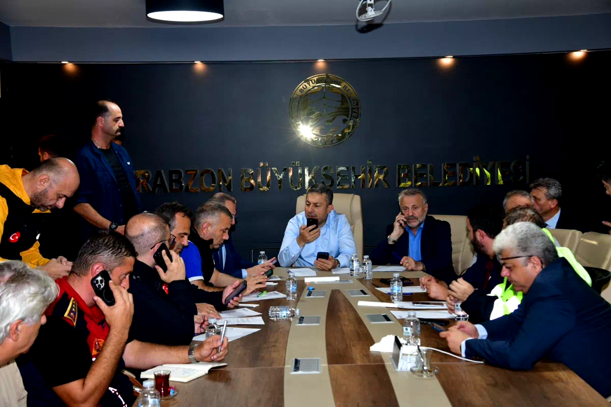 Trabzon’da metrekareye 50 kg yağış düştü