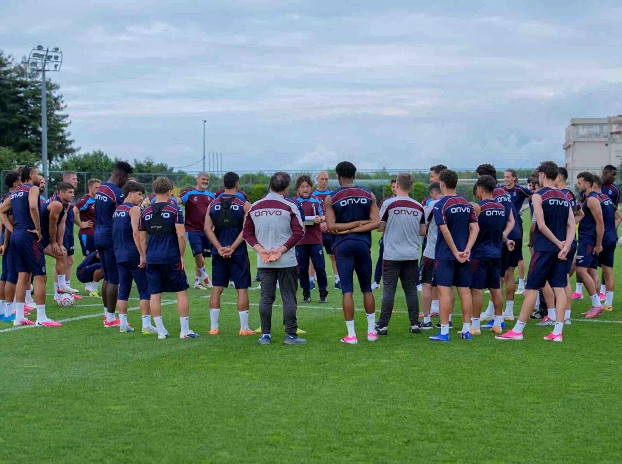 Trabzonspor’da Onuachu, yeni sezon hazırlıklarına katıldı