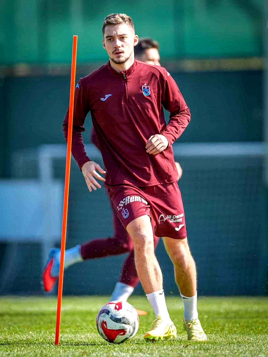 Trabzonspor, Ernest Muçi’nin bonservisini aldı