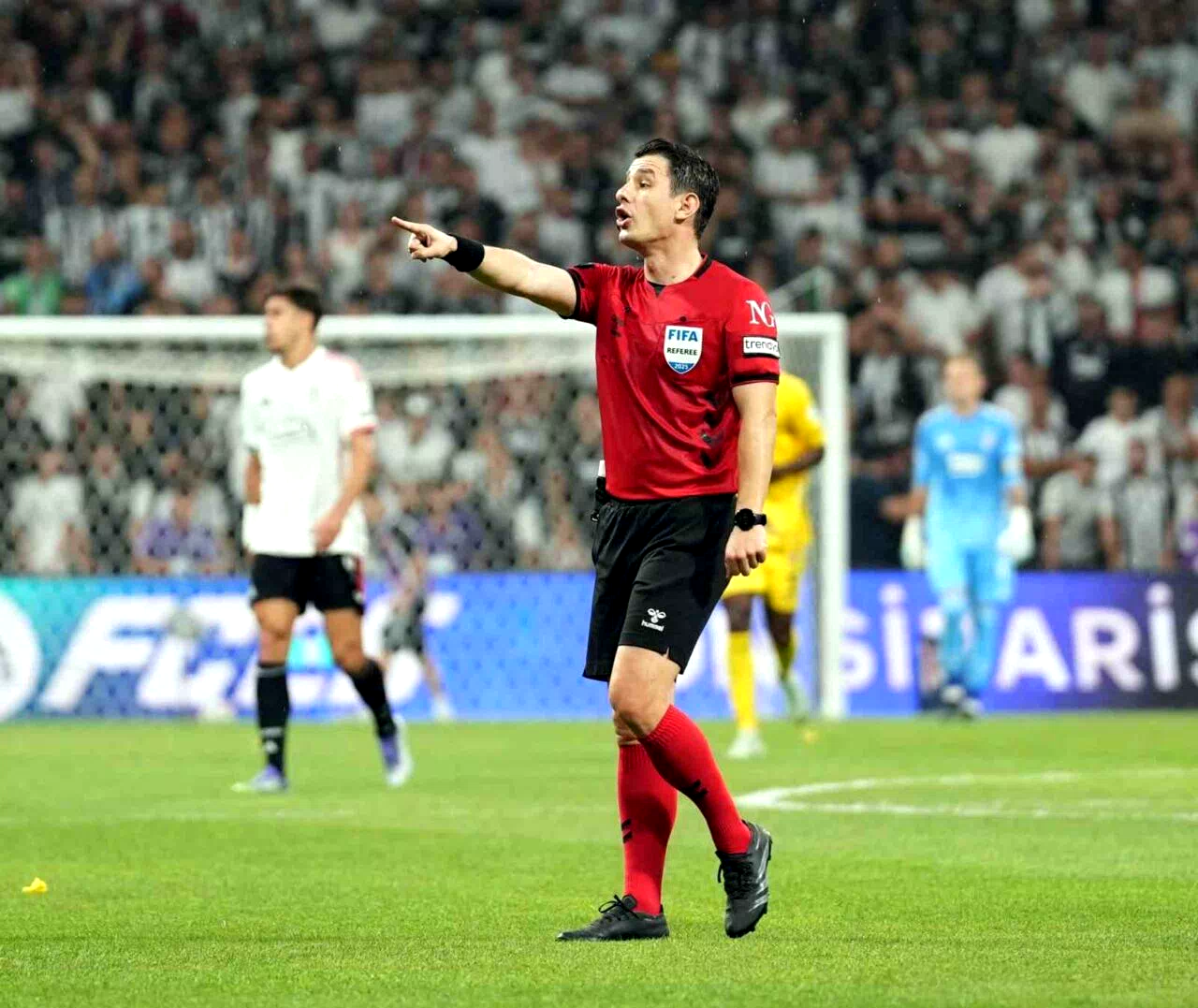 Trabzonspor – Fenerbahçe maçının hakemi Halil Umut Meler oldu