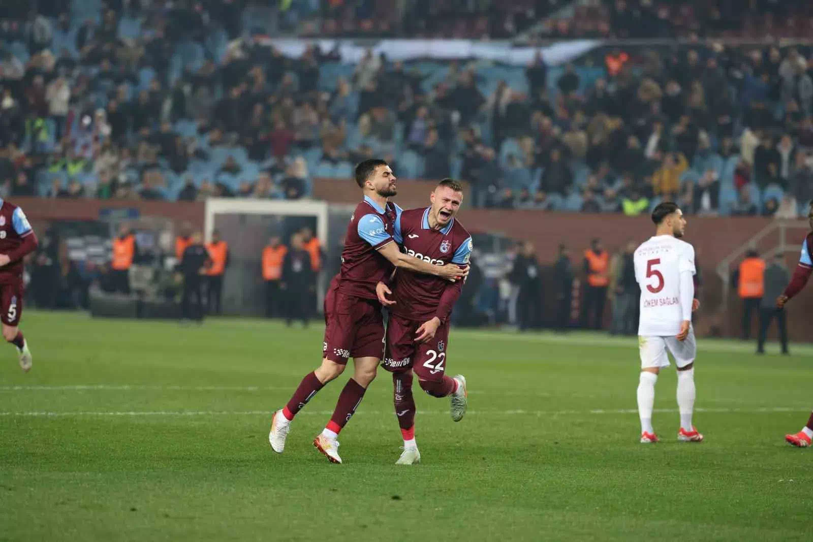 Trabzonspor Hatayspor’u 1-1 berabere bıraktı