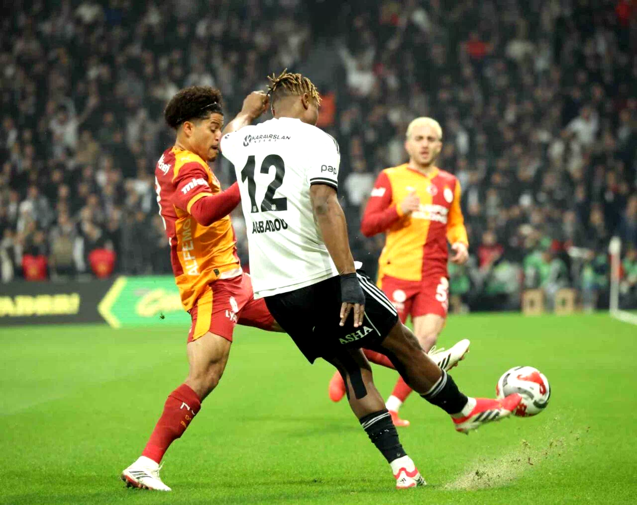 Trendyol Süper Lig: Beşiktaş: 0 – Galatasaray: 0 (Maç devam ediyor)
