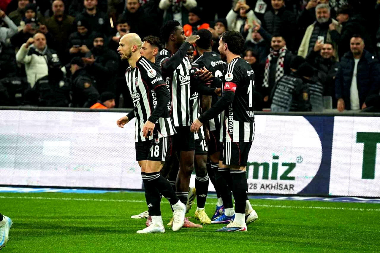 Trendyol Süper Lig: Beşiktaş: 1 – Göztepe: 0 (Maç devam ediyor)