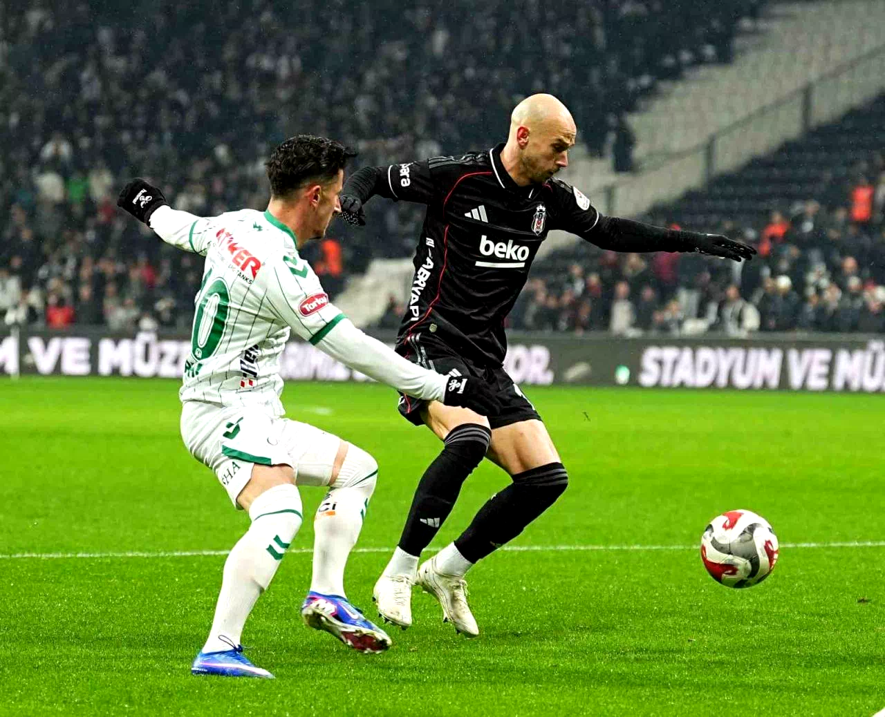Trendyol Süper Lig: Beşiktaş: 1 – Konyaspor: 1 (İlk yarı)
