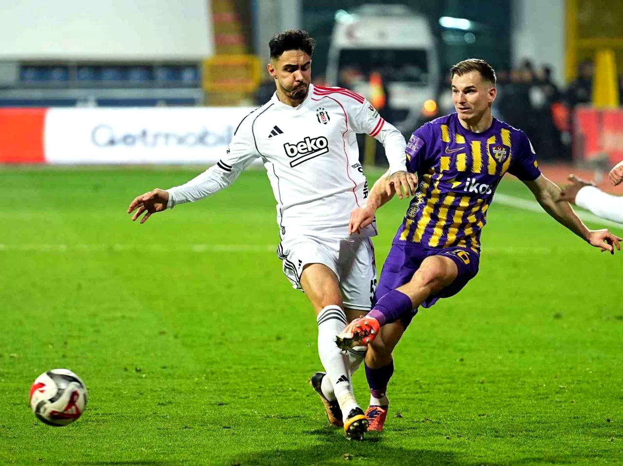 Trendyol Süper Lig: Eyüpspor: 0 – Beşiktaş: 1 (İlk yarı)