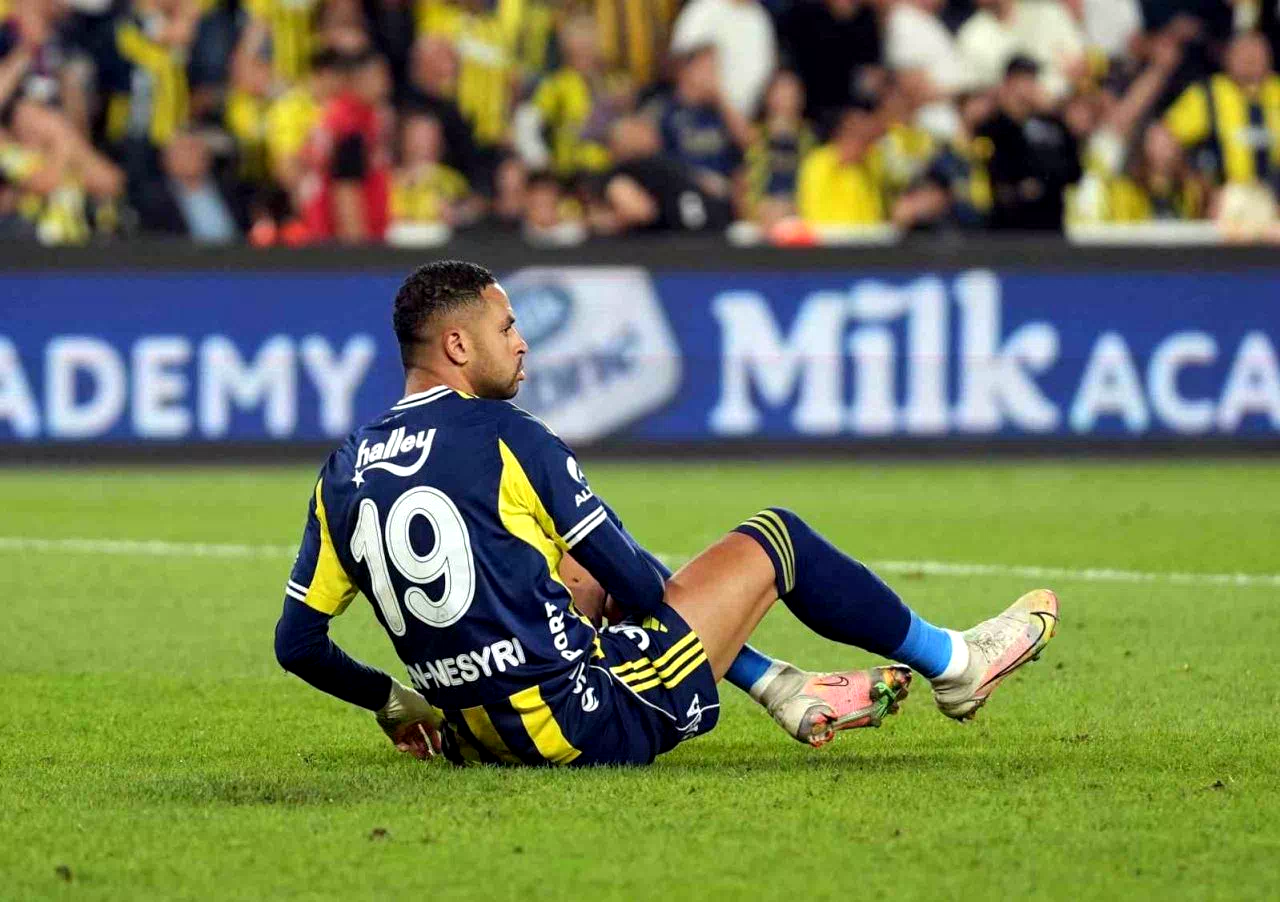 Trendyol Süper Lig: Fenerbahçe: 0 – Corendon Alanyaspor: 1 (İlk yarı)