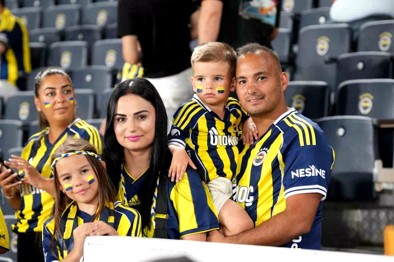 Trendyol Süper Lig: Fenerbahçe: 1 – Kocaelispor: 0 (Maç devam ediyor)