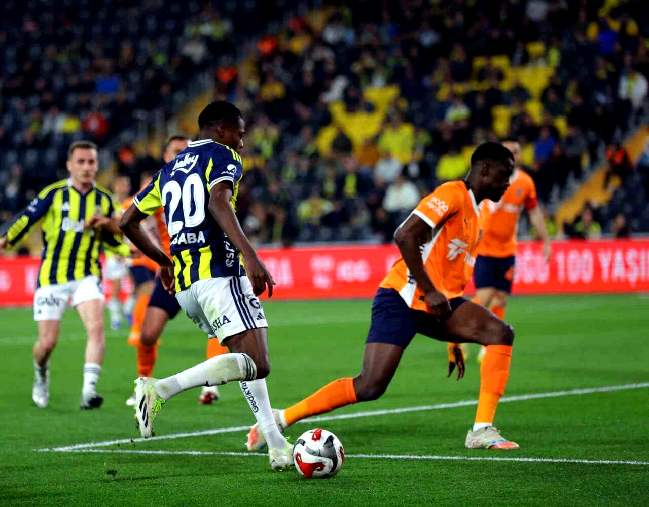 Trendyol Süper Lig: Fenerbahçe: 3 – RAMS Başakşehir: 1 (Maç sonucu)