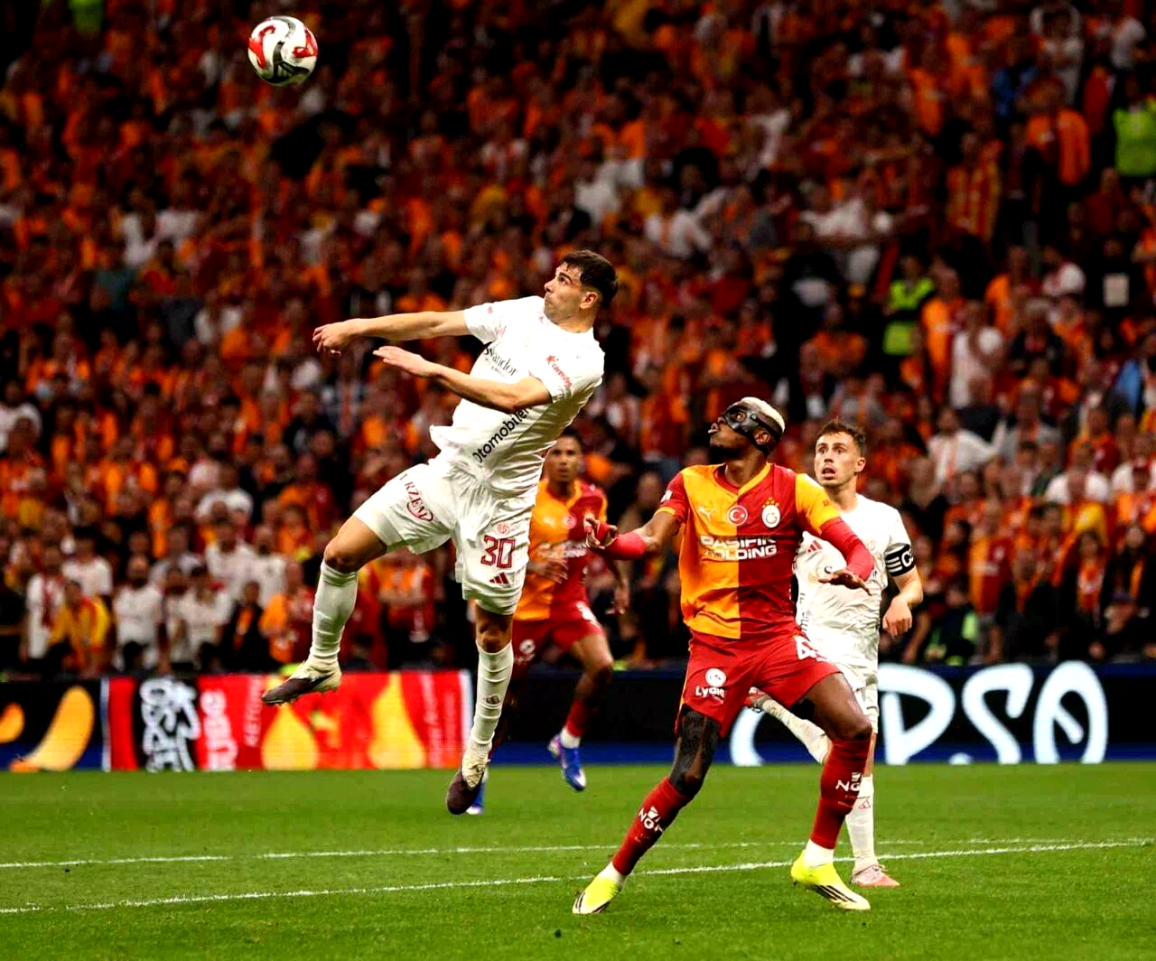 Trendyol Süper Lig: Galatasaray: 0 – Antalyaspor: 1 (İlk yarı)