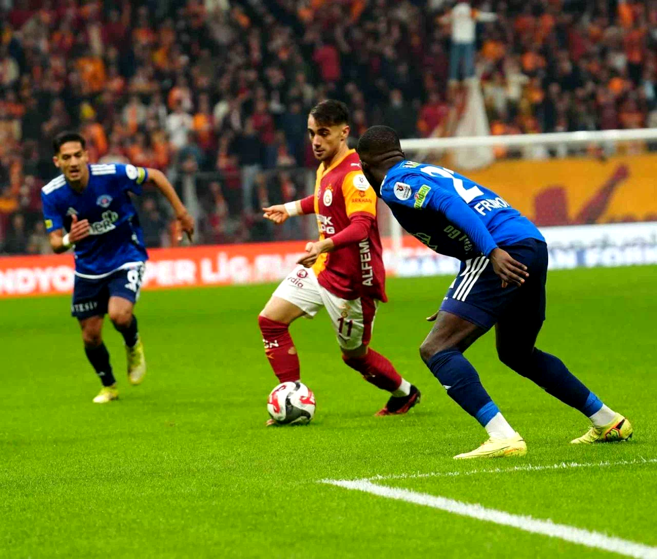 Trendyol Süper Lig: Galatasaray: 1 – Kasımpaşa: 0 (Maç devam ediyor)