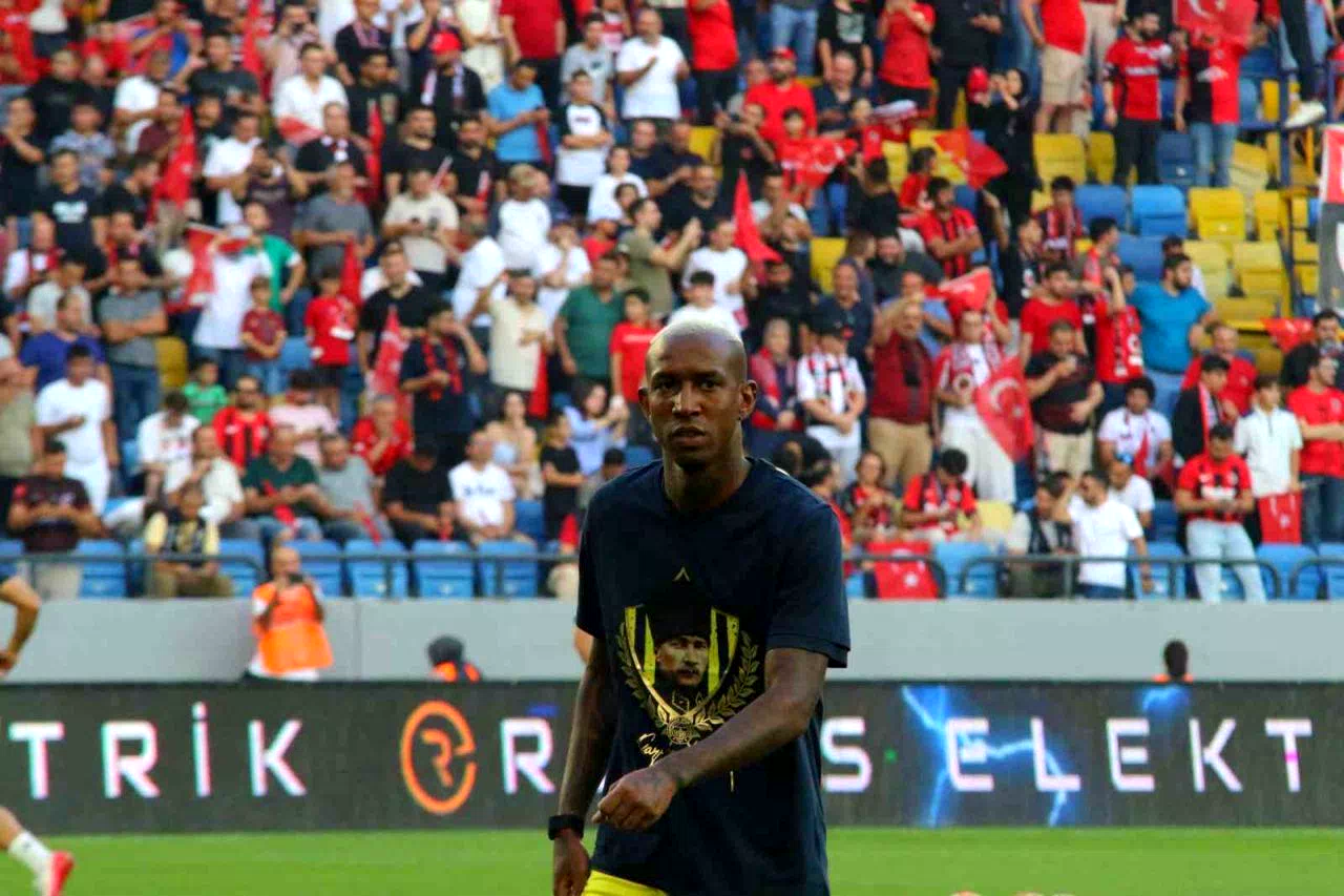 Trendyol Süper Lig: Gençlerbirliği: 0 – Fenerbahçe: 1 (Maç devam ediyor)