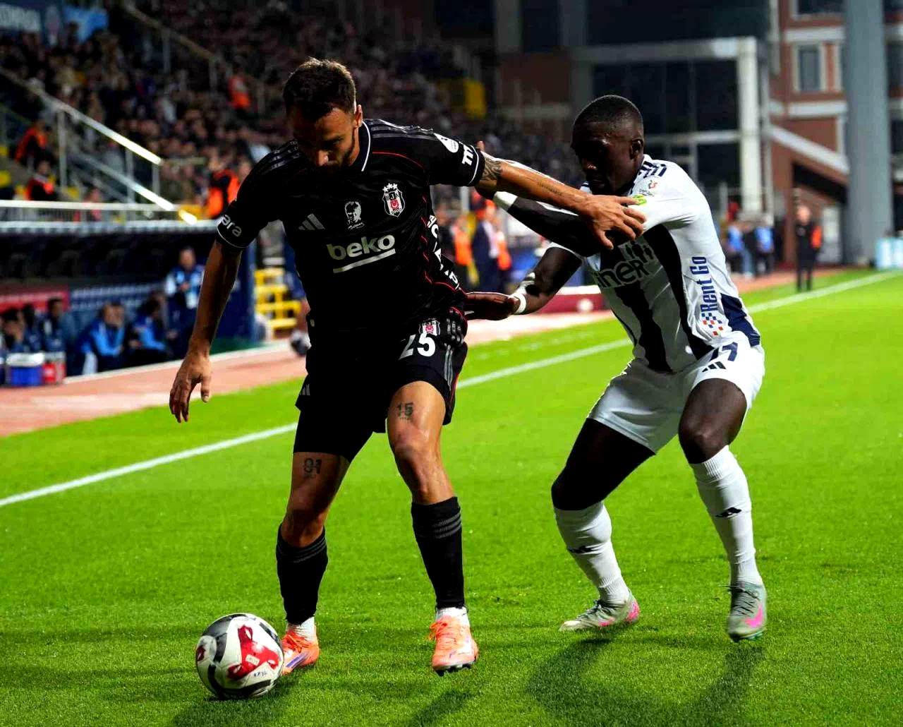 Trendyol Süper Lig: Kasımpaşa: 1 – Beşiktaş: 1 (İlk yarı)