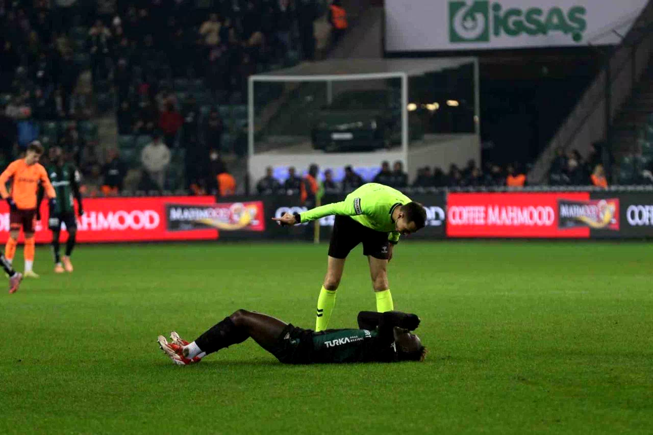 Trendyol Süper Lig: Kocaelispor: 1 – Trabzonspor: 2 (Maç sonucu)