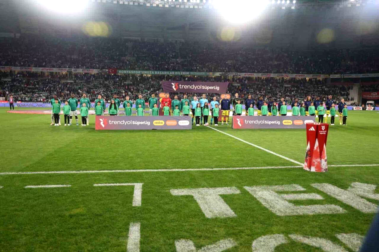 Trendyol Süper Lig: Konyaspor: 0 – Fenerbahçe: 1 (Maç devam ediyor)