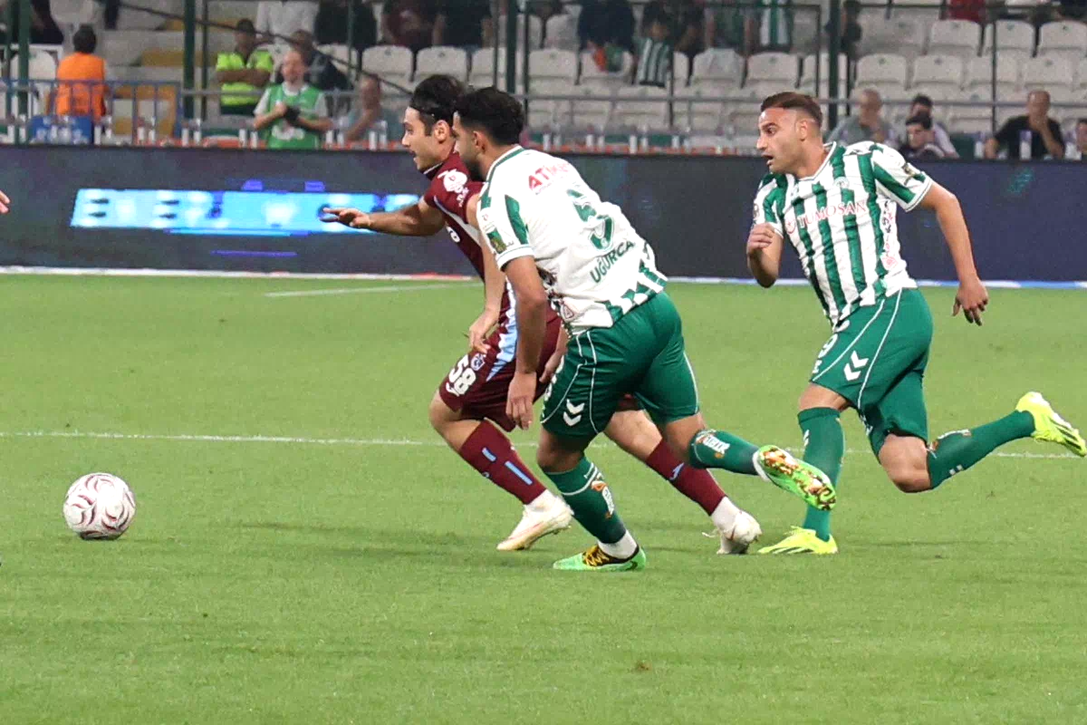 Trendyol Süper Lig: Konyaspor: 1 - Trabzonspor: 0 (Maç devam ediyor)