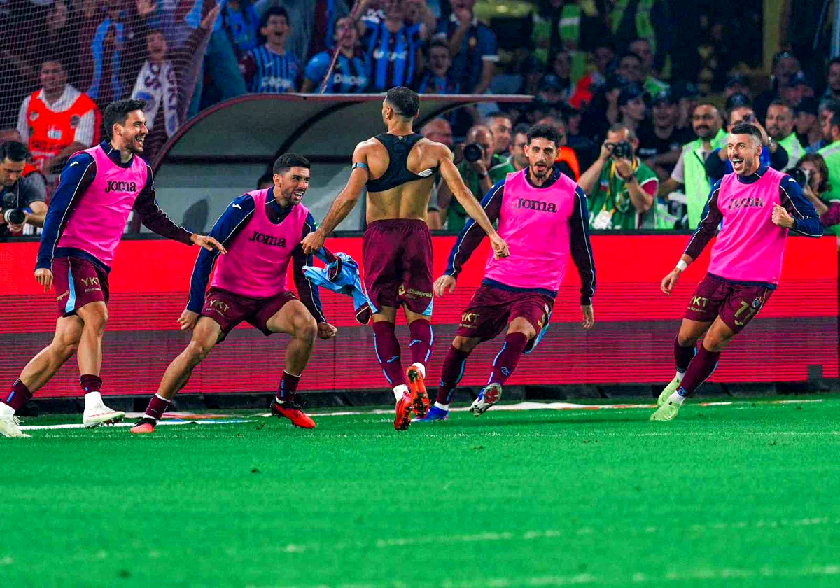 Trendyol Süper Lig: Trabzonspor: 4 - Galatasaray:0 (Maç sonucu)
