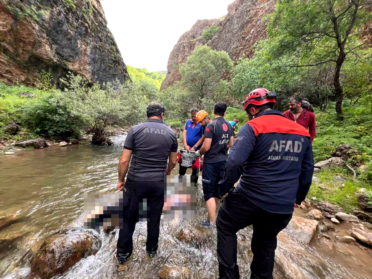 Tunceli’de kaleden düşen bir kişi hayatını kaybetti