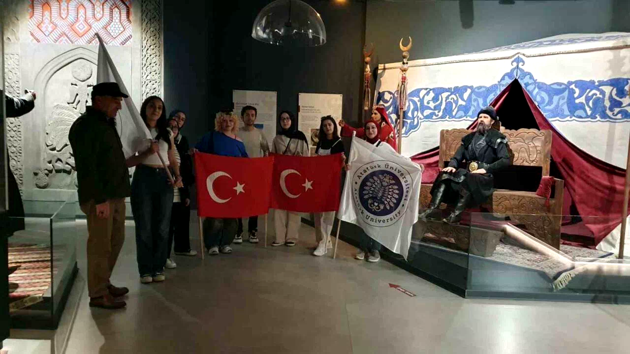 Turizm Fakültesi öğrencileri Erzurum Müzesine hayran kaldı