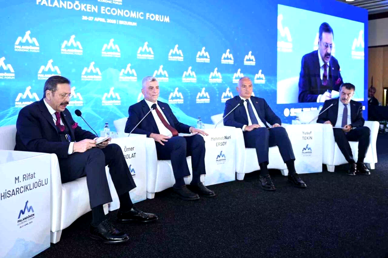 Turizmde hedef ilk 3 ülke arasına girmek