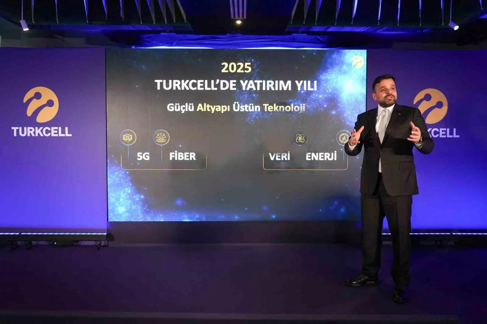“Turkcell 2024 ve 2025 Stratejilerini Açıkladı: Yatırım Yılı Geliyor”