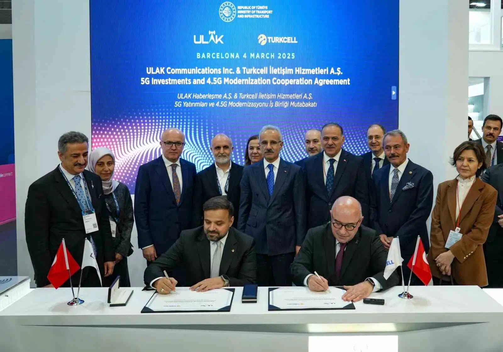 Turkcell ile ULAK Haberleşme, MWC’de stratejik protokol imzaladı.
