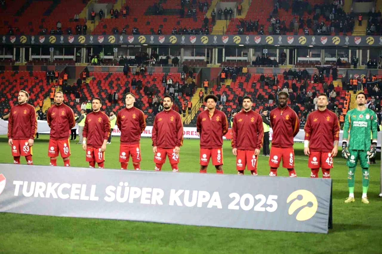 Turkcell Süper Kupa: Galatasaray: 0 – Trabzonspor: 0 (Maç devam ediyor)