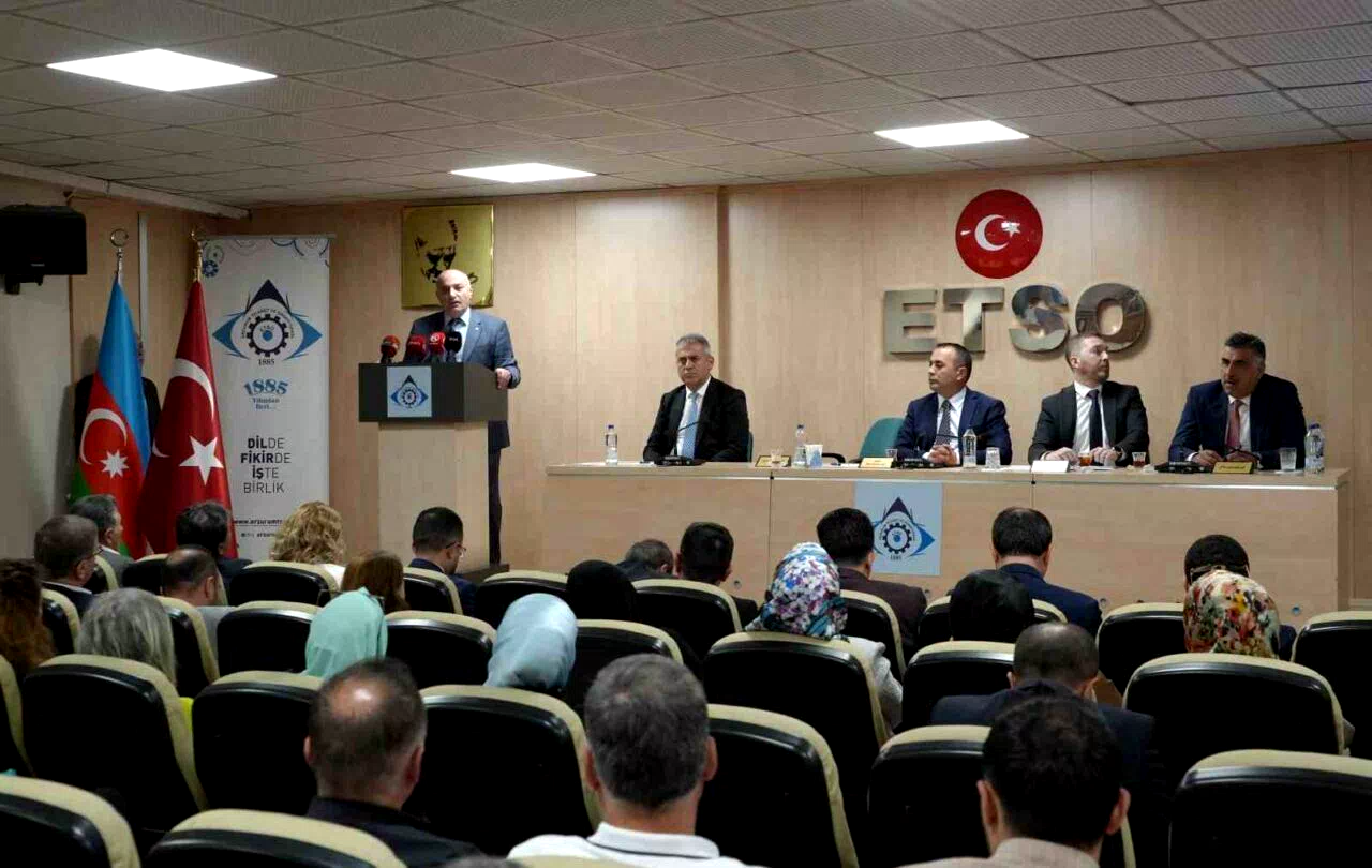 Türkiye-Azerbaycan iş dünyası Erzurum’da buluştu