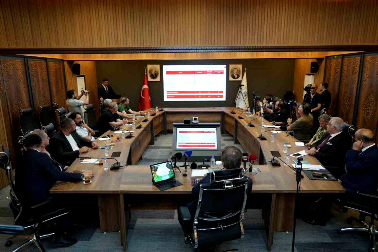 Türkiye’de bir ilk; Erzincan’da güvenli adımlar için okullarda kauçuk zemin projesi hayata geçiyor