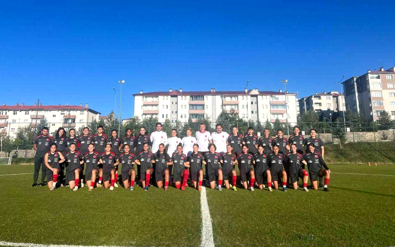 U19 Kadın Millî Takımı’nın Erzurum kampı başladı