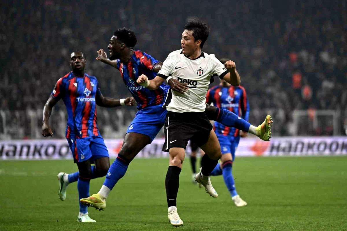 UEFA Avrupa Ligi: Beşiktaş: 1 - Crystal Palace: 0 (İlk yarı)