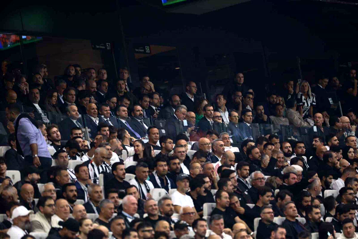 UEFA Avrupa Ligi: Beşiktaş: 1 - Marsilya: 1 (İlk yarı)