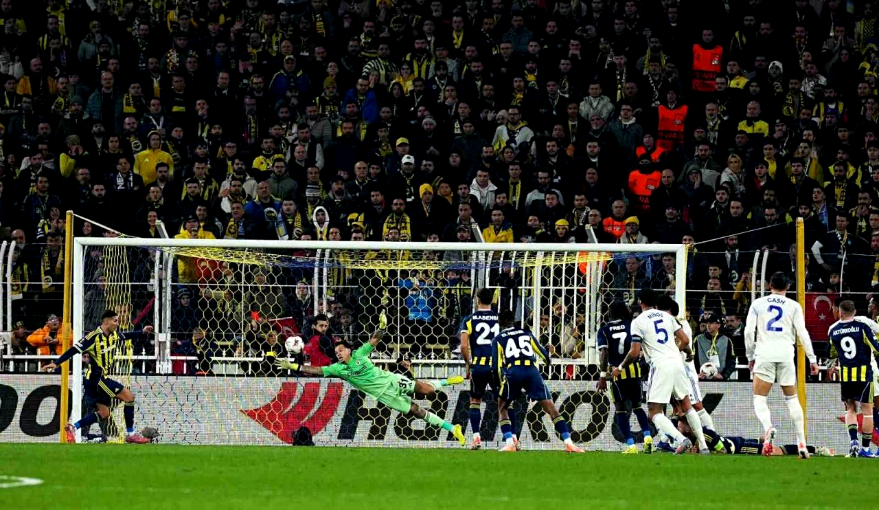 UEFA Avrupa Ligi: Fenerbahçe: 0 – Aston Villa: 1 (İlk yarı)