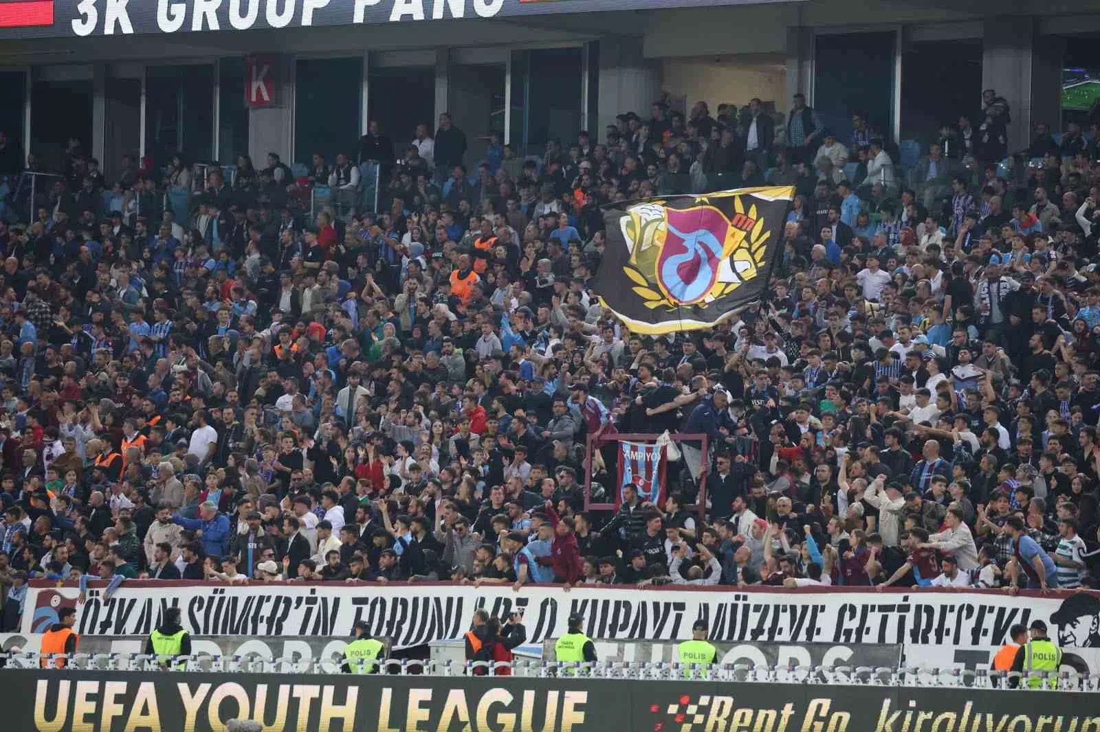 UEFA Gençlik Ligi’nde Trabzonspor-Inter Maçında Taraftar Rekoru!