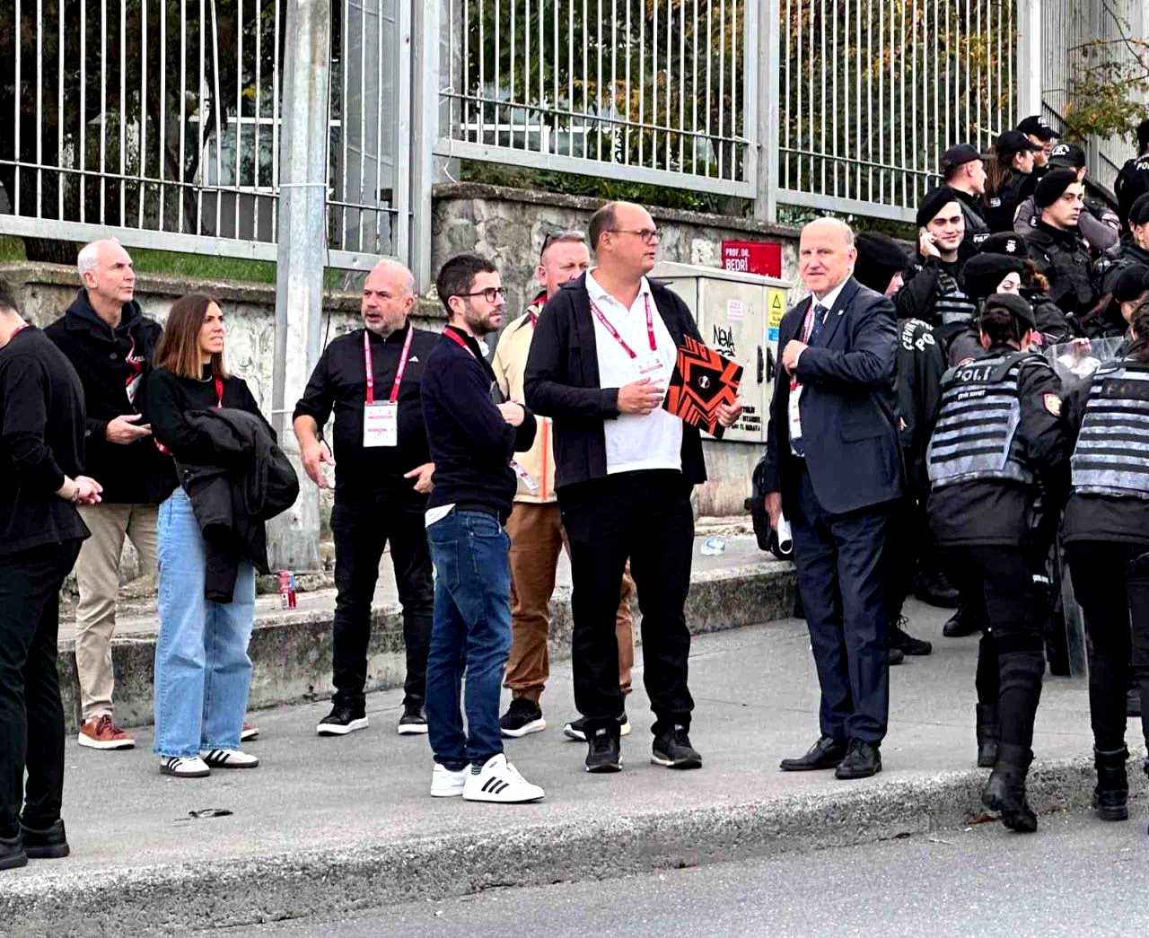 UEFA heyeti, derbide UEFA Avrupa finali provasını yapacak