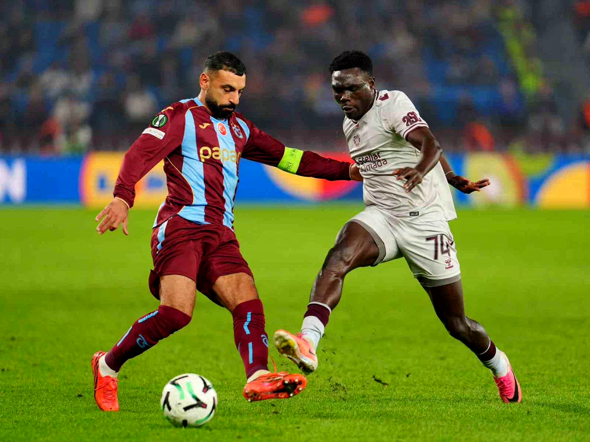 UEFA Konferans Ligi: Trabzonspor: 1 - Hearts: 0 (İlk yarı)