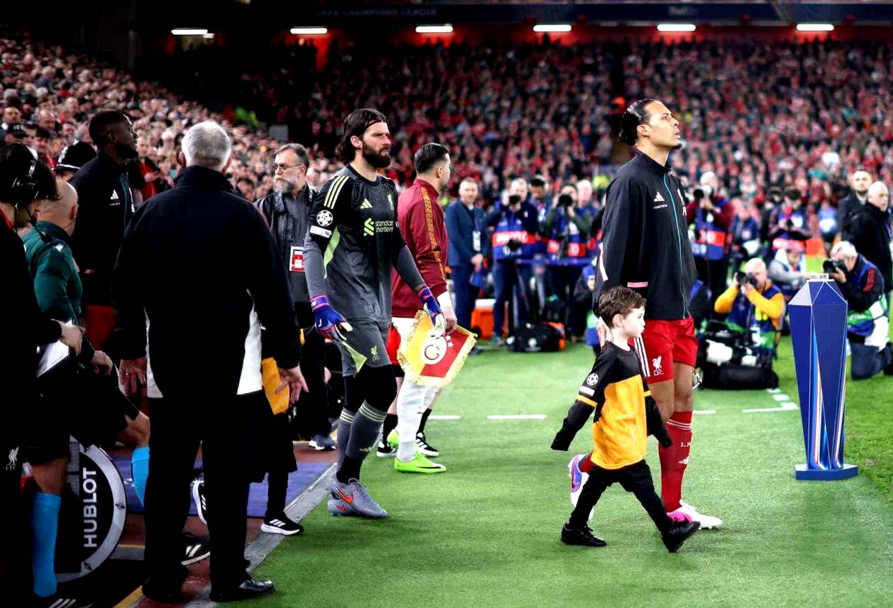 UEFA Şampiyonlar Ligi: Liverpool: 1 – Galatasaray: 0 (İlk yarı)