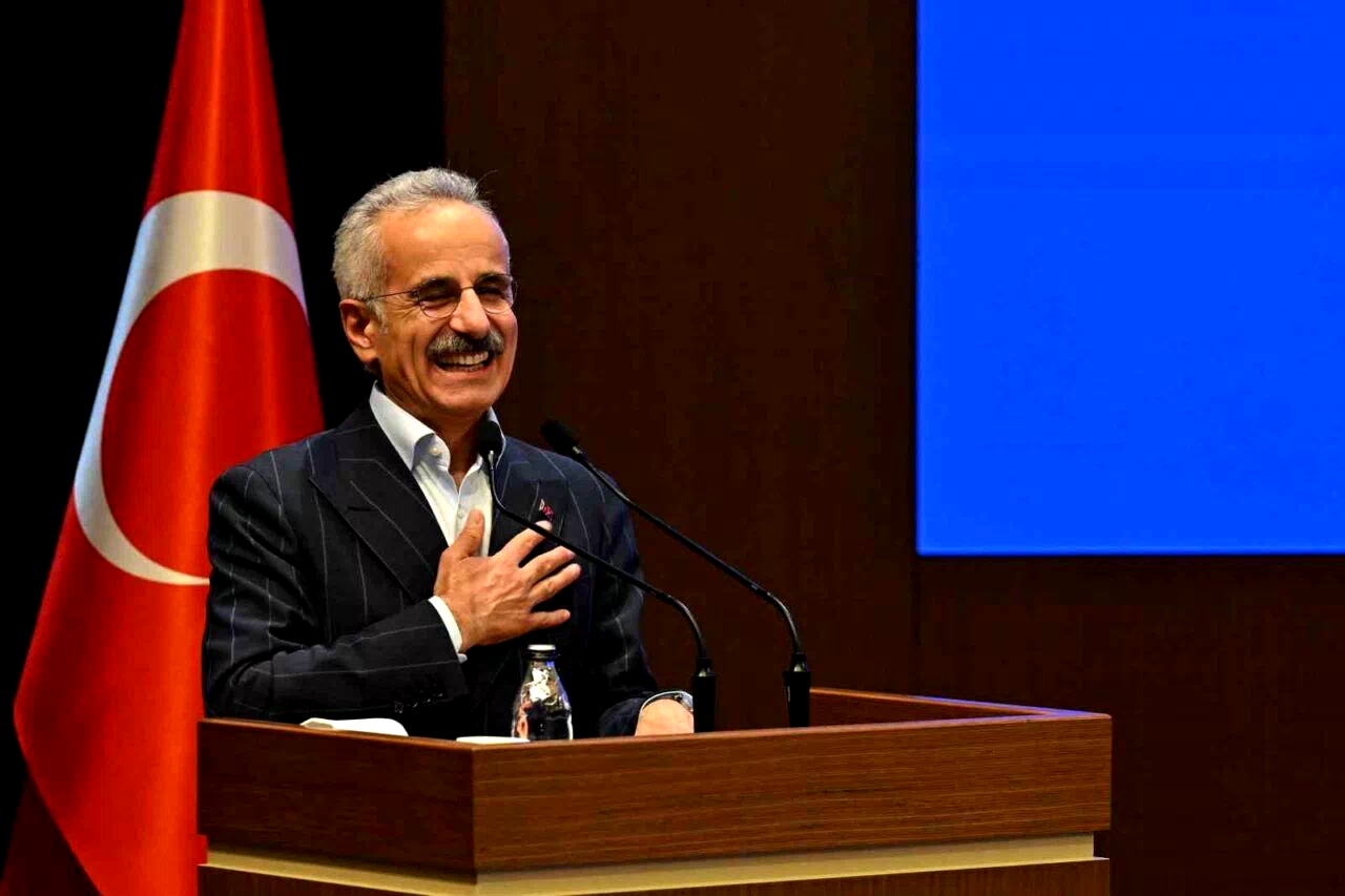 Ulaştırma ve Altyapı Bakanı Uraloğlu: “Esenboğa Metromuzun yeni projesini 2 aya kadar bitirmiş olacağız”