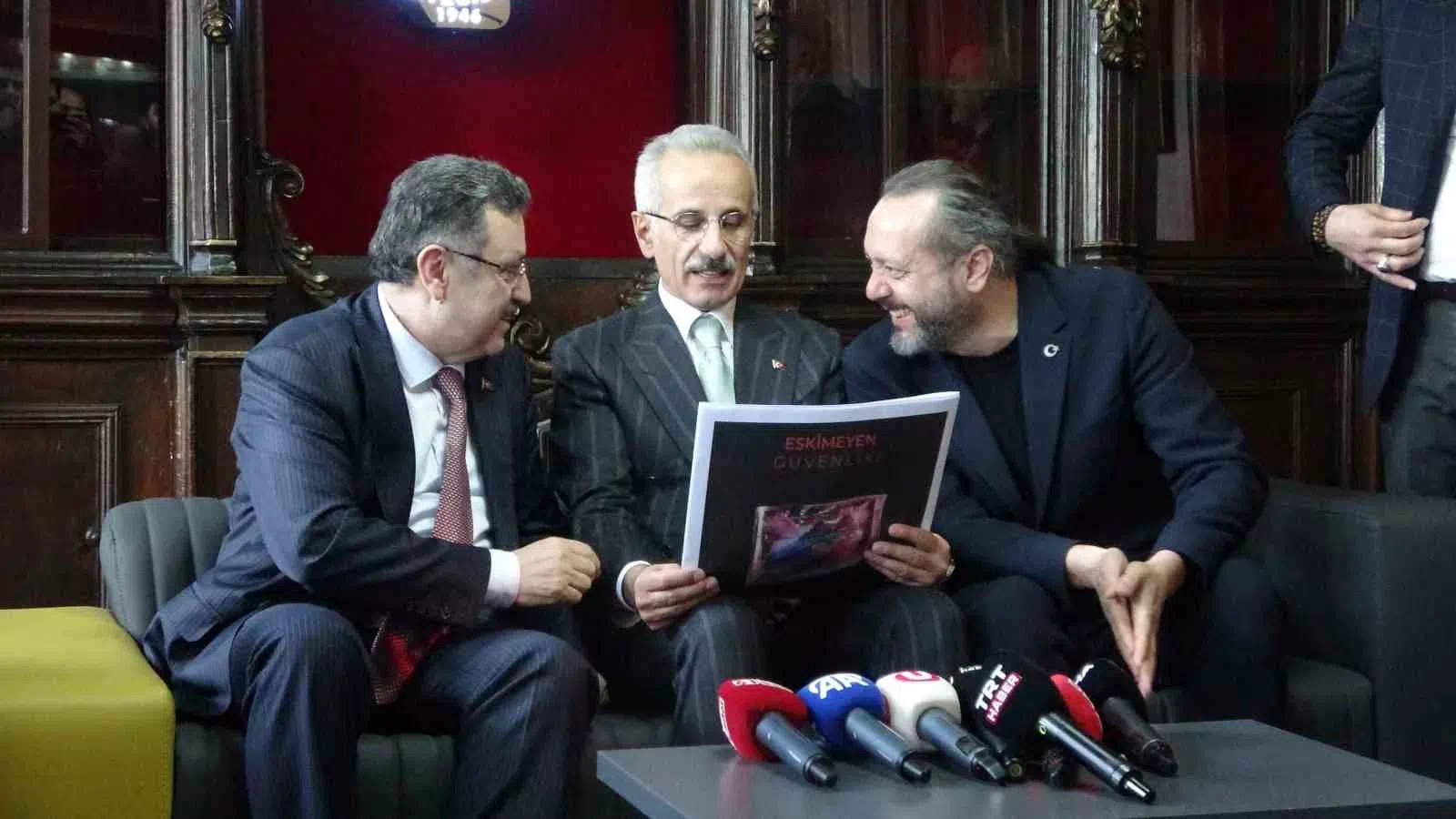 ULAŞTIRMA VE ALTYAPI BAKANI URALOĞLU SAMSUN-SARP DEMİR YOLU PROJESİNİ PROGRAMLARINA ALDI.