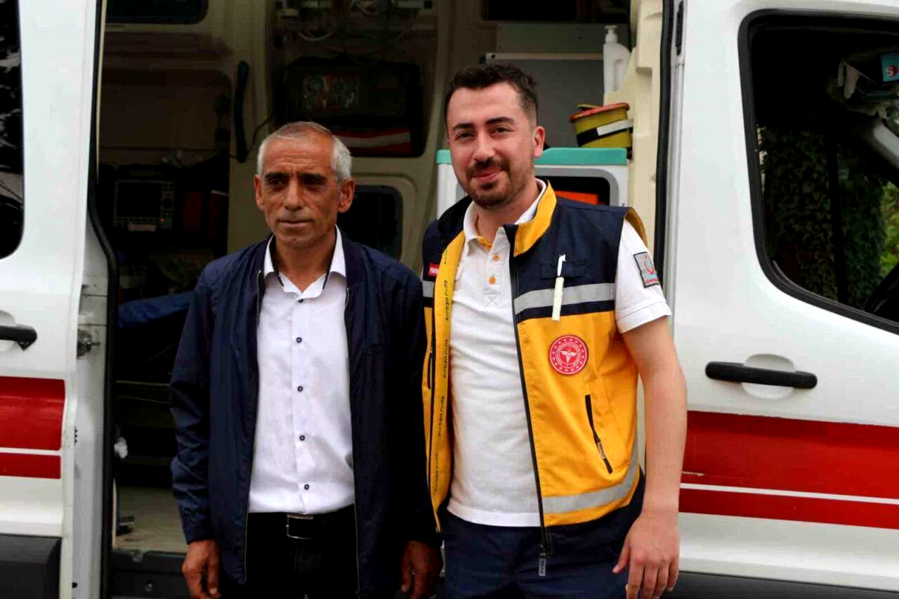 Ürettiği balın lezzetine kandı, deli bal hastanelik etti