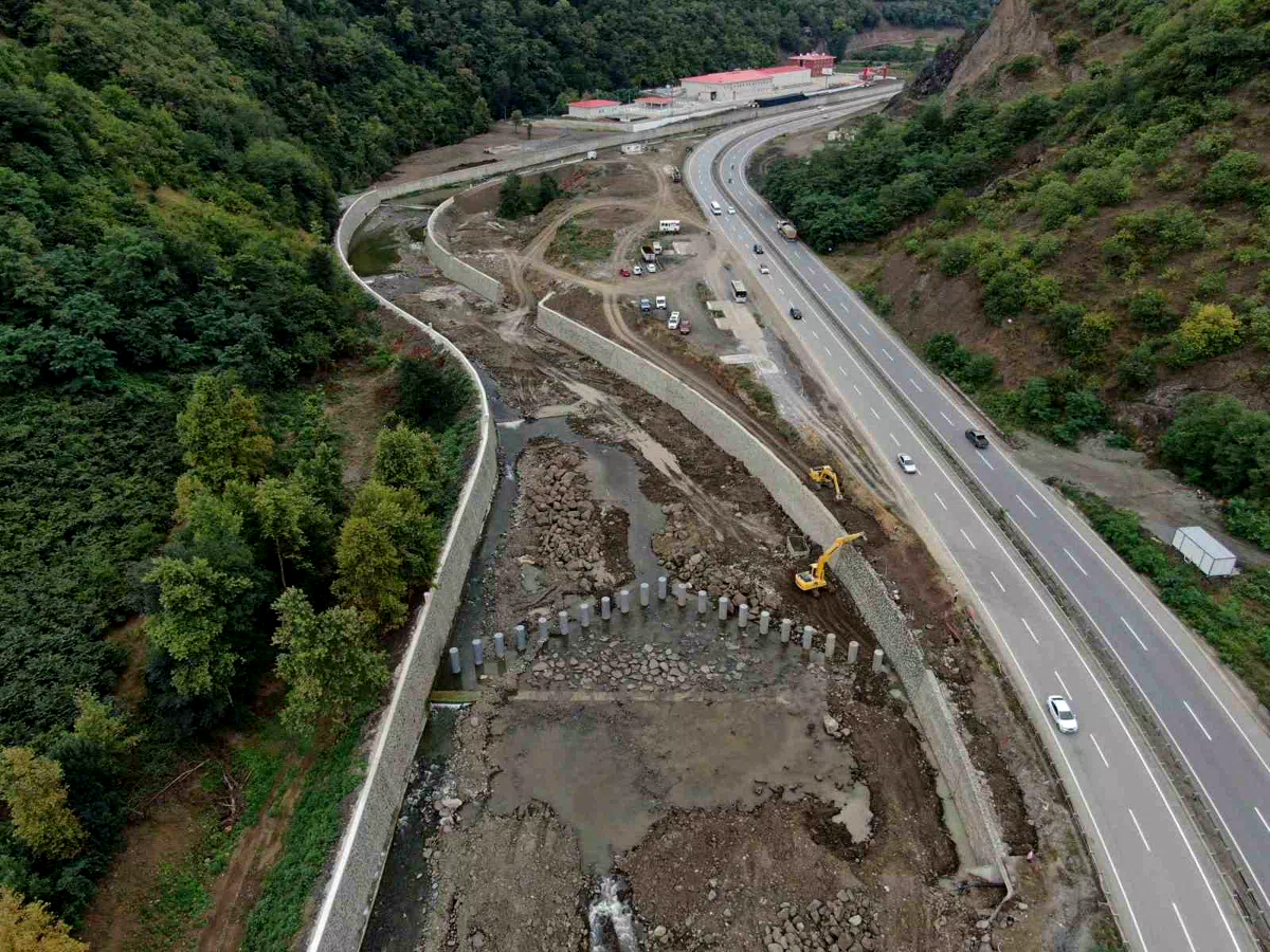 Uzmanlardan sel ve taşkın uyarısı: "Dere yatakları korunmalı"
