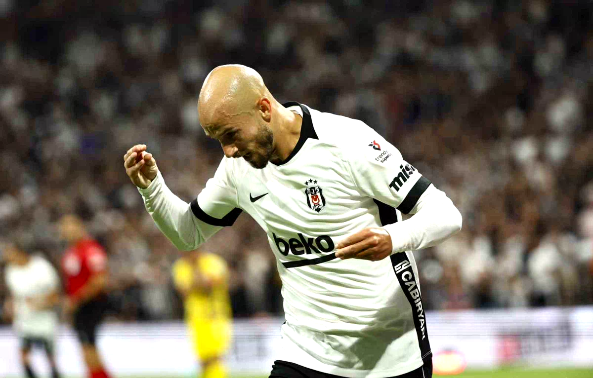 Vaclav Cerny, gollerine devam ediyor