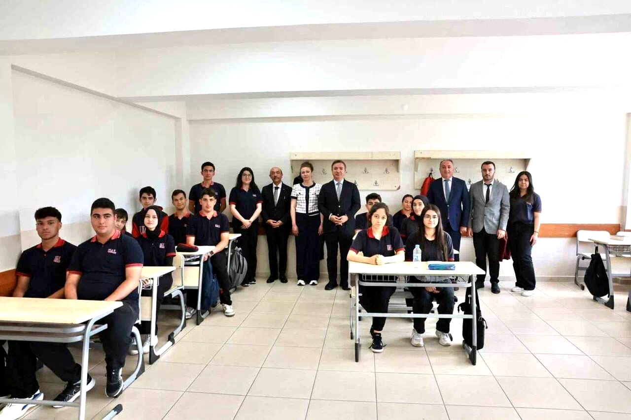 Vali Aydoğdu’dan YKS’ye hazırlanan öğrencilere başarı dileği