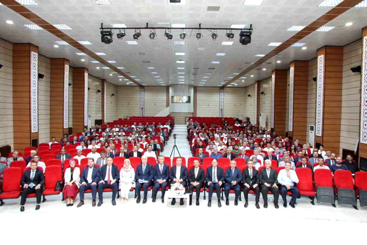 Vali Aydoğdu: “Eğitim sadece bir görev değil; aynı zamanda bir sevda, bir gönül işidir”