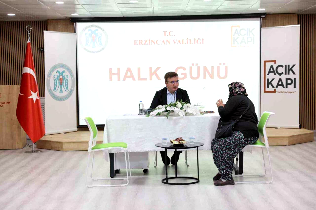 Vali Aydoğdu, Halk Günü’nde vatandaşların taleplerini dinledi